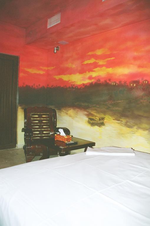 Motel Acapulco Jerevan Buitenkant foto