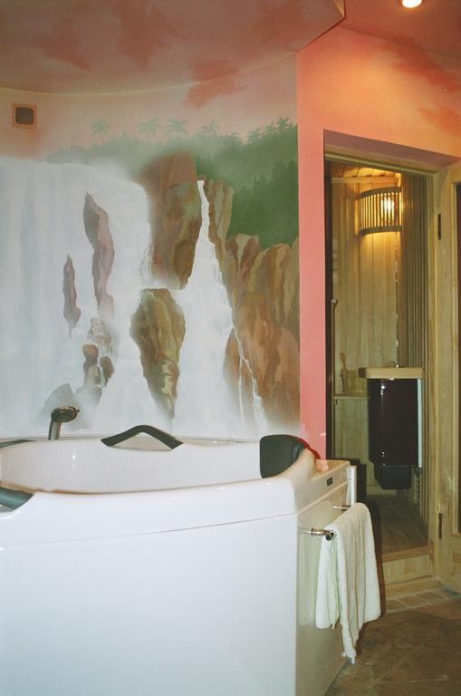 Motel Acapulco Jerevan Buitenkant foto