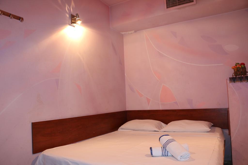 Motel Acapulco Jerevan Buitenkant foto