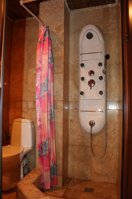Motel Acapulco Jerevan Buitenkant foto
